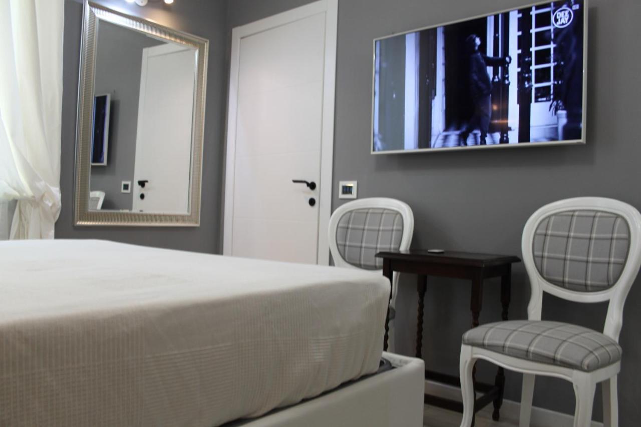Jacuzzi Apartament By Parmacentro B&B Dış mekan fotoğraf