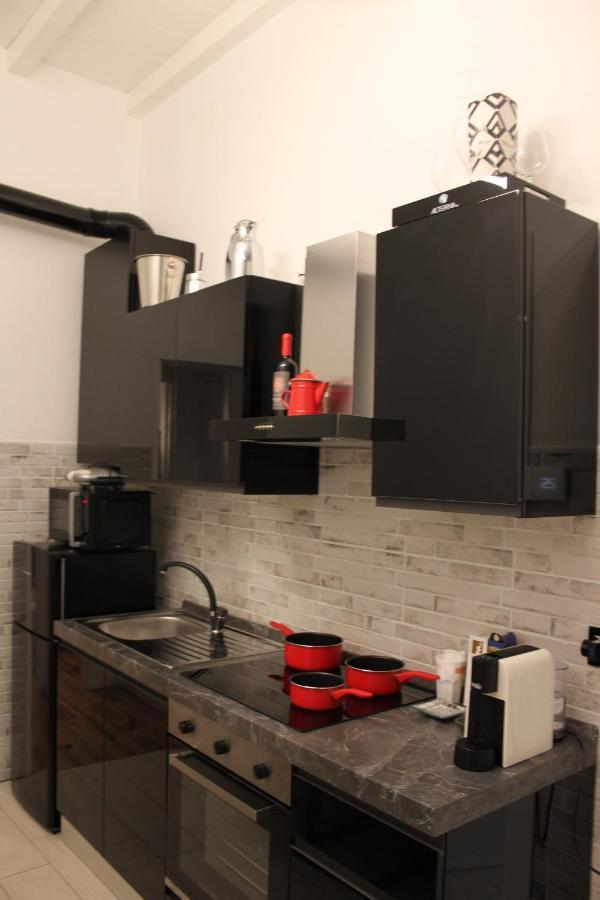 Jacuzzi Apartament By Parmacentro B&B Dış mekan fotoğraf