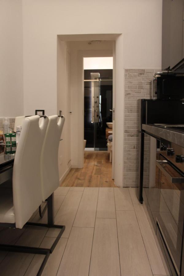 Jacuzzi Apartament By Parmacentro B&B Dış mekan fotoğraf